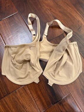 Wacoal Nude/Tan Supportive Underwire Bra